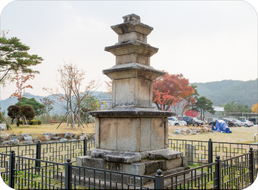 삼층석탑 이미지